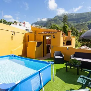  Hébergement de vacances Canarian House With Views And Pool